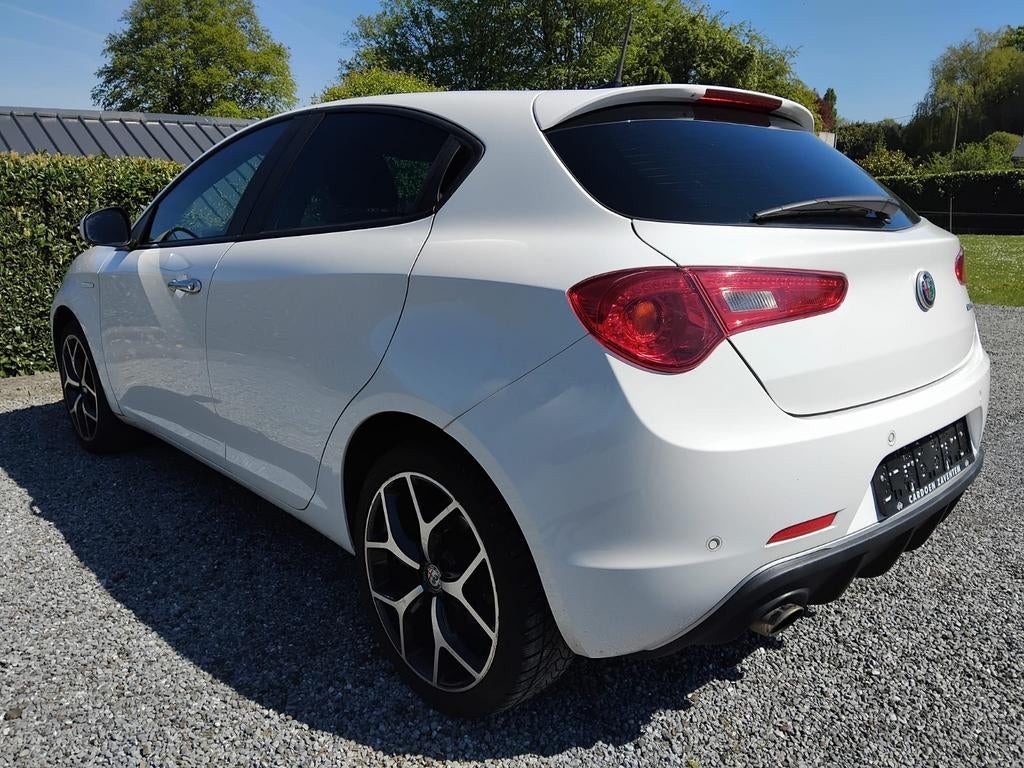 ALFA ROMEO GIULIETTA 1.4i 2021 AIRCO GPS CUIR PRIX 10500€, Autos, Cuir, Achat, Euro 6, Entreprise