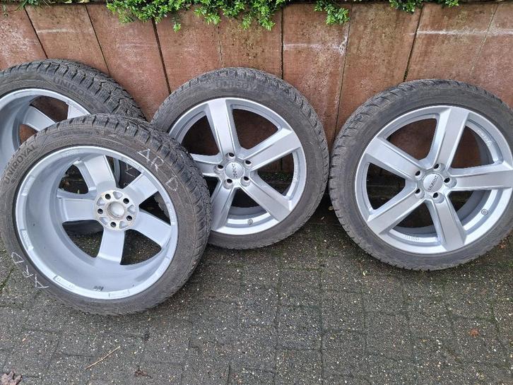 A VENDREROUES HIVER COMPLETES  TOYOTA YARIS, Autos : Pièces & Accessoires, Pneus & Jantes, Pneus et Jantes, Pneus hiver, 17 pouces