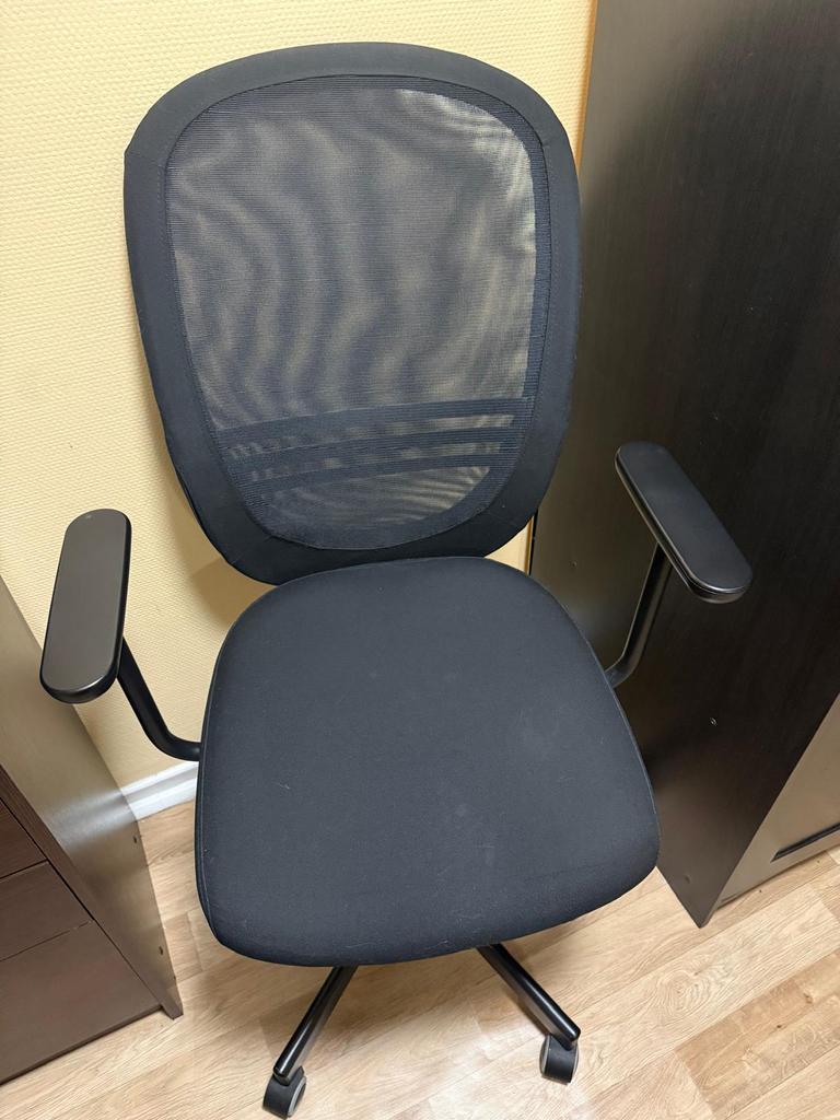 Chaise de bureau ikea flintan noire, Huis en Inrichting, Bureaustoelen, Zo goed als nieuw, Bureaustoel, Ophalen
