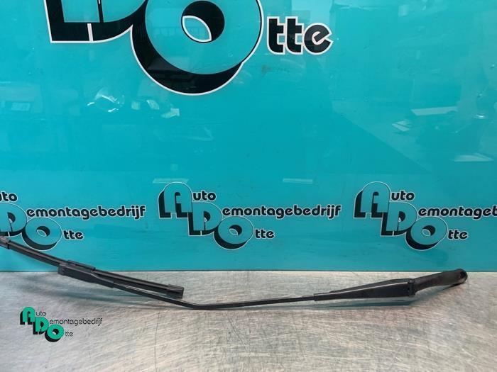 Ruitenwisserarm voor van een Fiat Punto Evo (Punto Evo 08-), Auto-onderdelen, Ruiten en Toebehoren, Fiat, Gebruikt, 3 maanden garantie