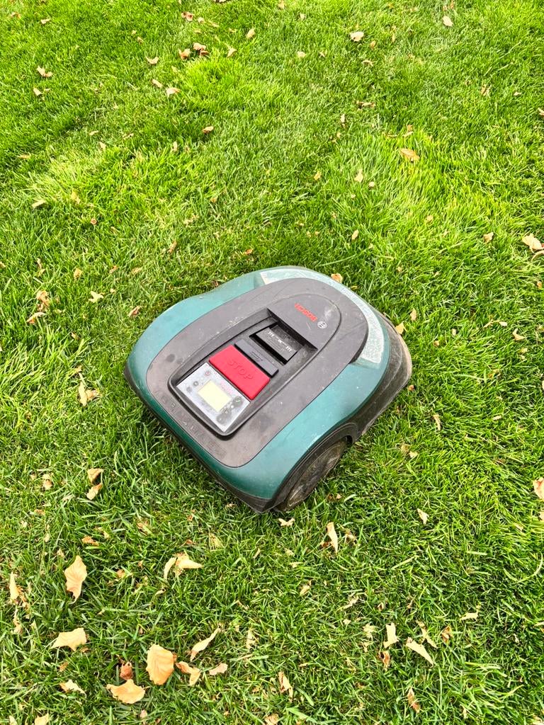 Bosch Robotmaaier Indigo XS 300, Tuin en Terras, Ophalen, Gebruikt, 20 tot 25 cm