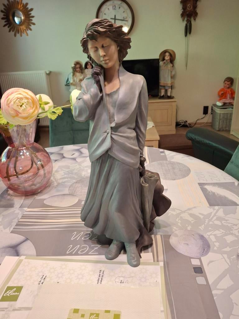 Zeer mooi Elisa beeld., Ophalen