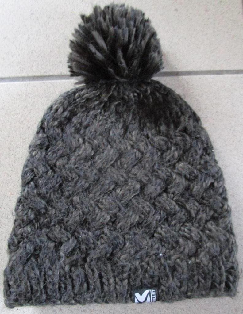 Bonnet à pompon MILLET - OPRUIM WINTERKLEDIJ, Vêtements | Femmes, Bonnets, Écharpes & Gants, Millet, Enlèvement ou Envoi, Comme neuf