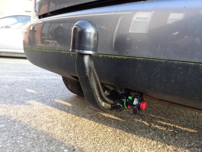 Crochet d'attelage d'un Volkswagen Touran, Volkswagen, -, 3 mois de garantie, Utilisé