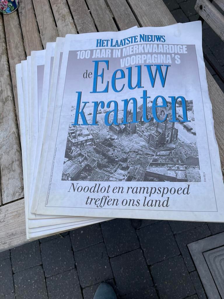 Oude kranten, Enlèvement