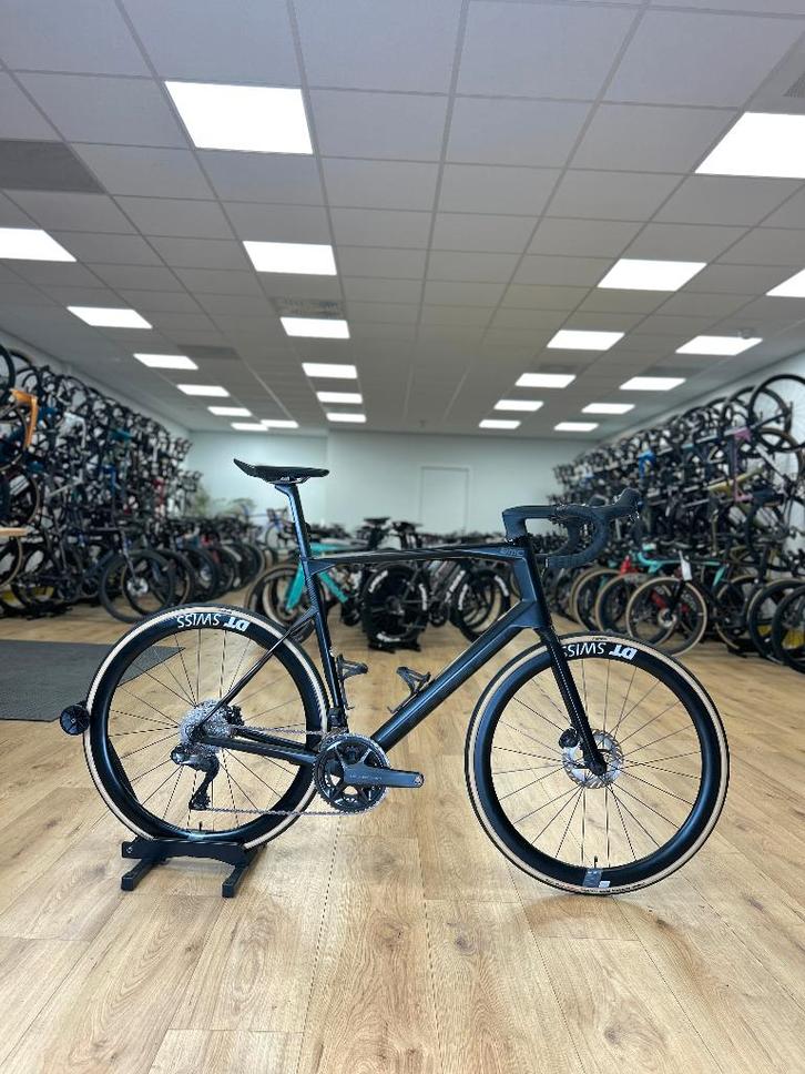 BMC Roadmachine 01 Di2 Carbon Racefiets, Sports & Fitness, Cyclisme, Comme neuf, Enlèvement ou Envoi