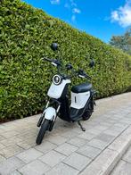 Trottinette Niu Classe B, Enlèvement, Comme neuf, Électrique