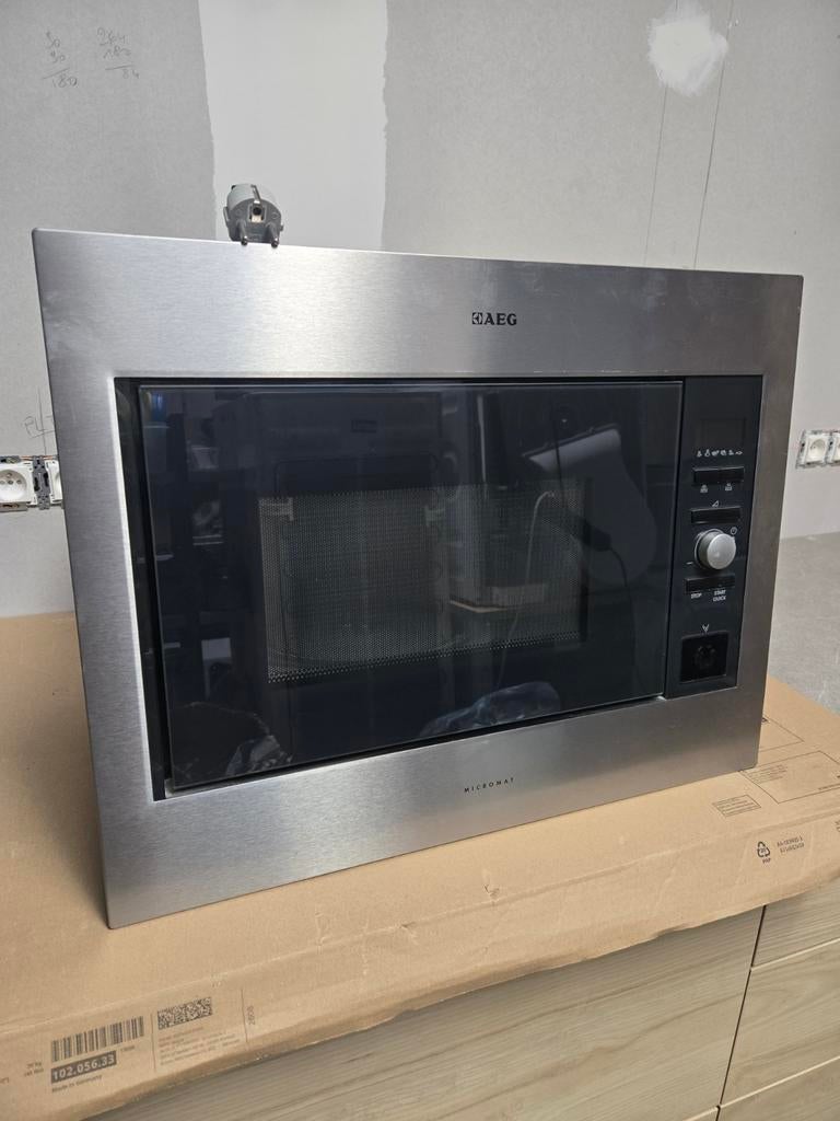 Four mico ondes encastrable, Four