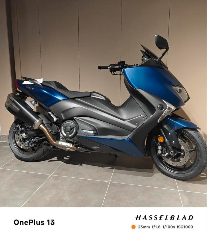 Yamaha Tmax SX Akrapovic !! 5000km !!, Motoren, Motoren | Yamaha, Bedrijf, Scooter, 12 t/m 35 kW, 2 cilinders, Minimaal motorrijbewijs A2