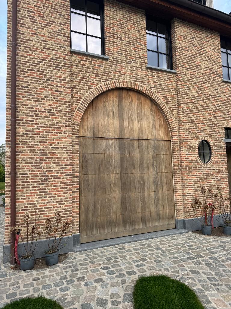 Sectionaalpoort, Provincie Oost-Vlaanderen