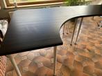 Grand bureau Ikea Linnmon en coin incurvé brun foncé, Ophalen, In hoogte verstelbaar, Gebruikt, Bureau