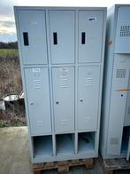 Armoire vestiaire 3 portes avec cle 180x90x50, Enlèvement