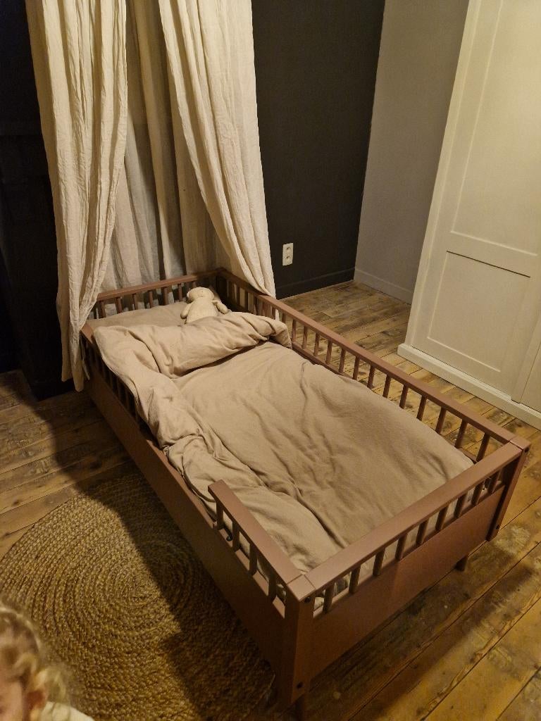Peuterbed 70 x 150 cm, alles inclusief, 140 tot 160 cm, Zo goed als nieuw, Minder dan 70 cm, Ophalen