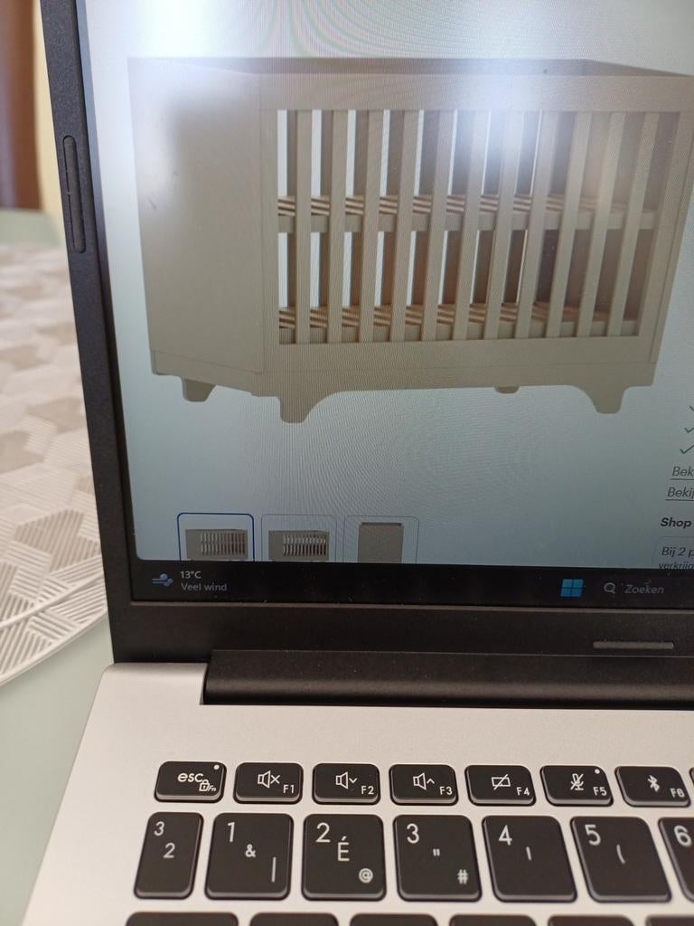 Ledikant bedje met matras en donsdeken en overtrek, Ophalen