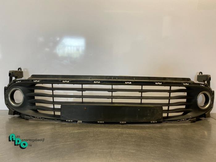 Bumper Rooster van een Renault Clio (Clio 4 12-), Auto-onderdelen, Carrosserie, Bumper, Renault, Gebruikt, 3 maanden garantie