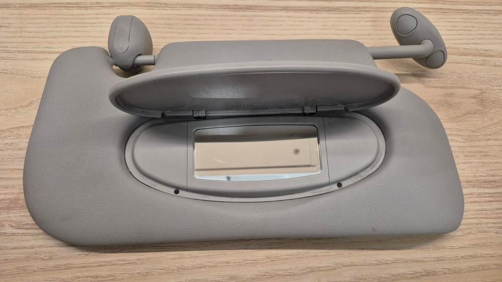 Mini One zonneklep, Ophalen, Gebruikt