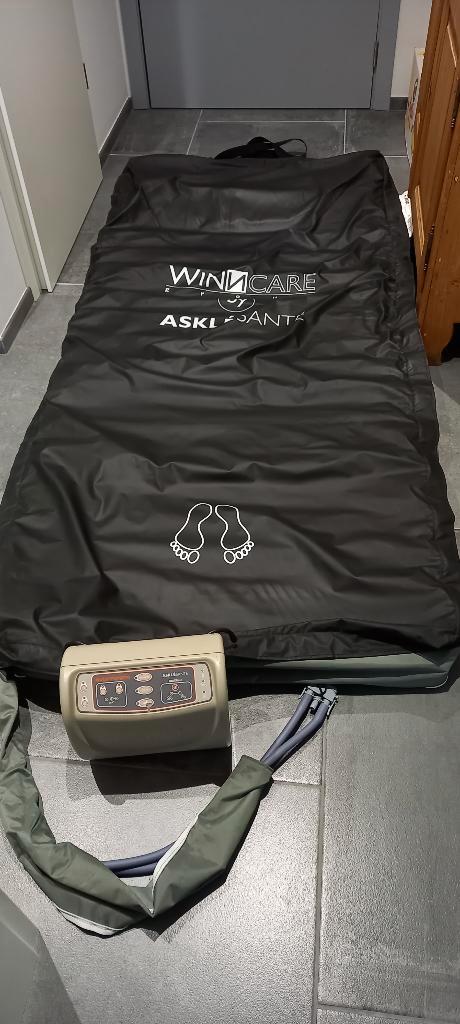 Matelas anti-escarre, Divers, Matériel Infirmier, Utilisé, Enlèvement