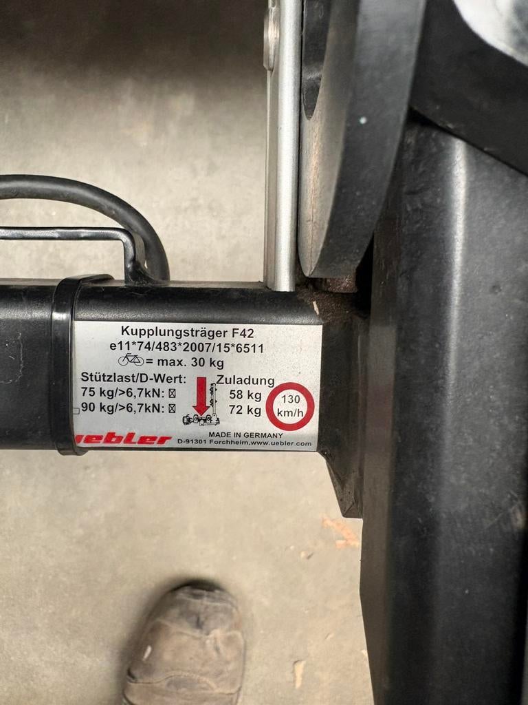 Uebler F 42, Auto diversen, Fietsendragers, Ophalen, 3 fietsen of meer, Gebruikt, Elektrische fiets