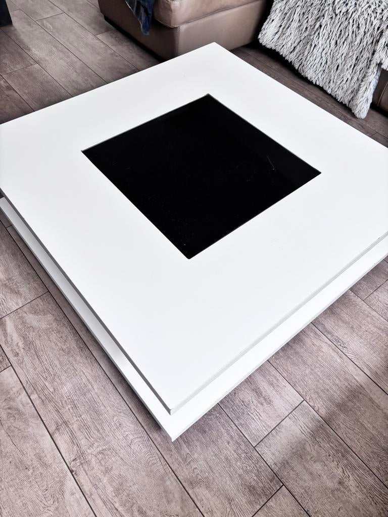 Gratis af te halen salontafel, Maison & Meubles, Tables | Tables de salon, Moins de 50 cm, 50 à 100 cm, Carré, Enlèvement