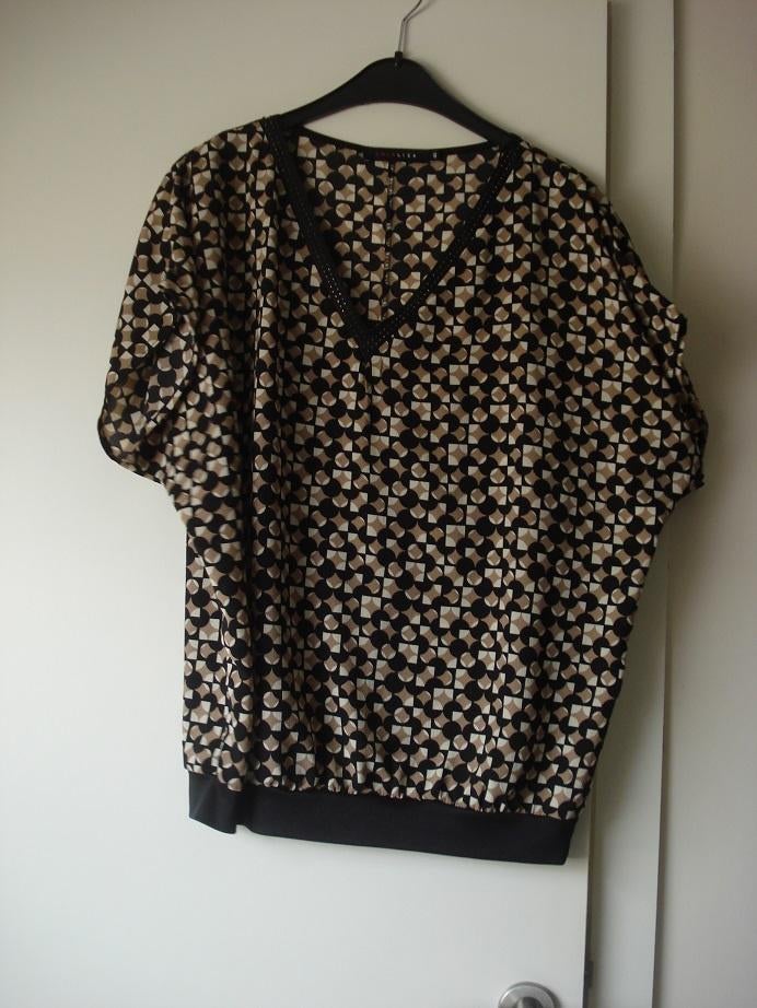Lola & Liza blousje, dames. mt 40, Kleding | Dames, Blouses en Tunieken, Maat 38/40 (M), Bruin, Lola & Liza, Ophalen of Verzenden