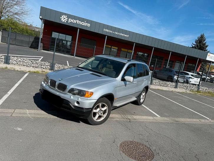 BMW X5 4.4i – 2001 – GPL, Autos, BMW, Particulier, X5, ABS, Essence, Gris, Cuir, Enlèvement
