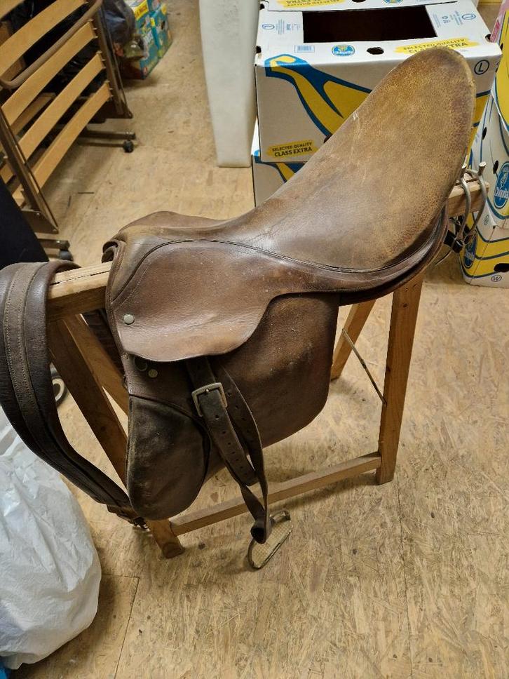 Selle de Cheval et Eperons., Animaux & Accessoires, Chevaux & Poneys | Selles, Utilisé, Enlèvement