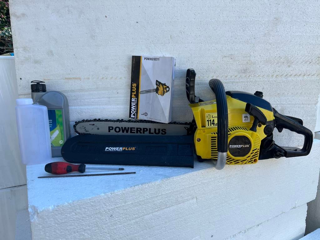 Powerplus kettingzaag 2x gebruikt!! 37,2CC/40cm💪 nieuwstaat, Ophalen, Zo goed als nieuw