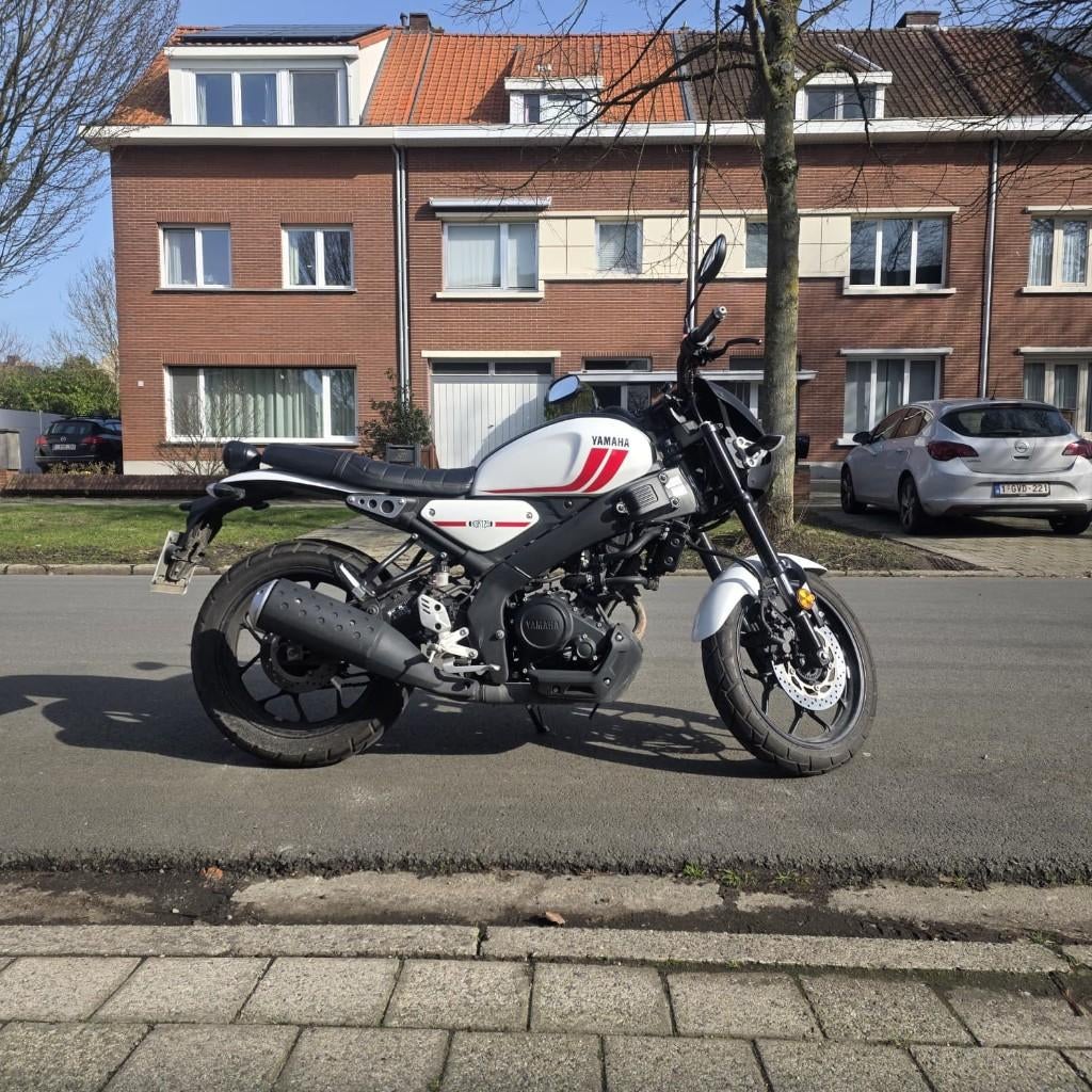 Yamaha XSR 125 - Racer, Occasion, Permis Moto A1 minimum, Particulier, Éclairage LED