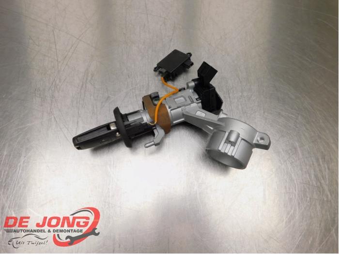 Serrure de contact + clé d'un Opel Meriva, Autos : Pièces & Accessoires, -, Opel, 3 mois de garantie, Utilisé