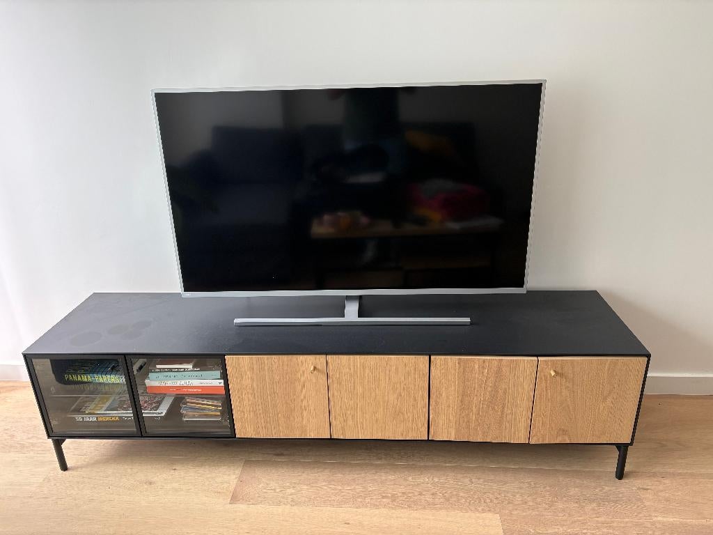 TV Meubel BOASTAD, Ophalen, 150 tot 200 cm, Eikenhout, Zo goed als nieuw