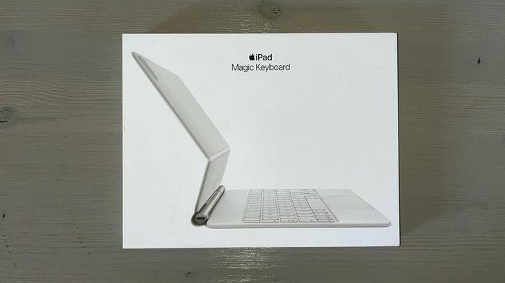 Apple Magic Keyboard voor iPad Pro, Informatique & Logiciels, Housses pour tablettes, Comme neuf, Protection faces avant et arrière