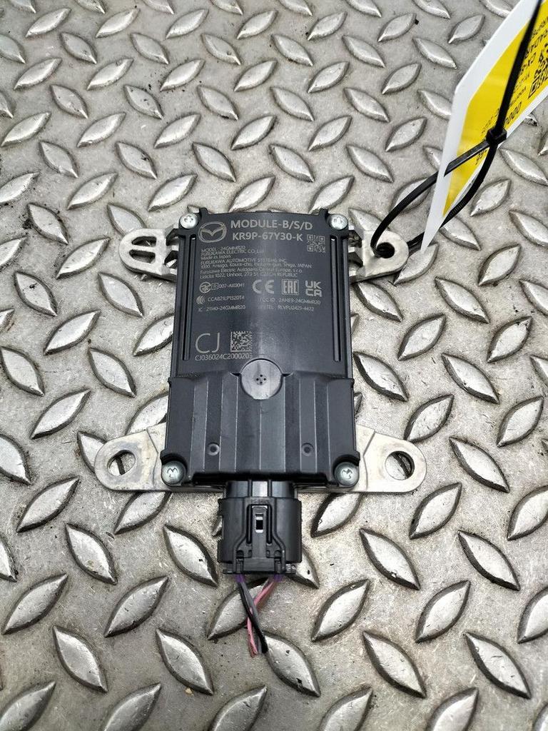 MAZDA CX-80 KL 2.5 PHEV Homura 6p.  SENSOR RADAR KR9P67Y30K, Autos : Pièces & Accessoires, Électronique & Câbles, Utilisé, ARN reconnu