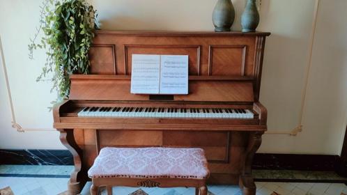 Klassieke piano, Muziek en Instrumenten, Piano's, Gebruikt, Piano, Bruin, Ophalen