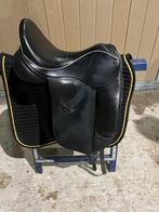 Ideal Suzannah Dressuurzadel 17” MW, Dieren en Toebehoren, Ophalen, Zo goed als nieuw