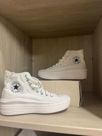 chaussures Converse neuves beschikbaar voor biedingen