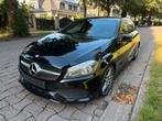 Mercedes A 180 pack AMG 1.6 benzine, Auto's, 90 kW, 4 cilinders, Leder en Stof, Zwart