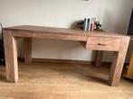 Bureau en pin massif, Bureau