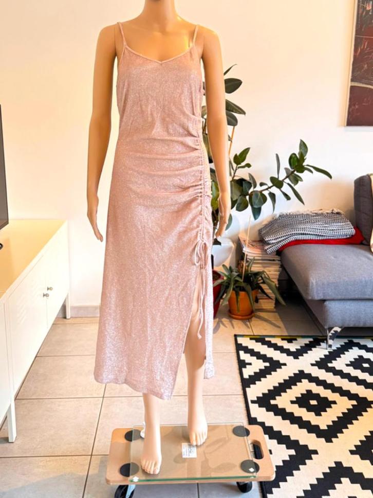 Glamorous pink party dress glitter (size S/M) new, Kleding | Dames, Jurken, Nieuw, Maat 38/40 (M), Roze, Onder de knie, Ophalen of Verzenden