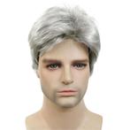 Mannen pruik kort haar in laagjes zilvergrijs kleur 51, Verzenden, Nieuw