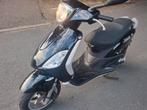Piaggio fly scooter weinig kilometers rijdt soepel, Fietsen en Brommers, Scooters | Piaggio, Klasse A (25 km/u), Ophalen of Verzenden