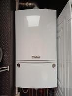Vaillant condensatieketel op gas voor warm water en CV, Doe-het-zelf en Bouw, Ophalen, Gebruikt, Aardgas, Terugslagbeveiliging (TTB)
