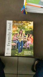 Sandra Bekkari - Framily Food, Boeken, Ophalen, Zo goed als nieuw, Sandra Bekkari