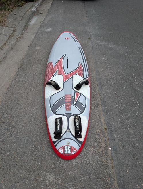 Windsurf board AHD speed slalom 95L, Watersport en Boten, Windsurfen, Zo goed als nieuw, Plank, Minder dan 250 cm, Met vin(nen)