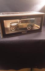 1 18 RENAULT JUVAQUATRE NOREV 1953, Hobby & Loisirs créatifs, Voitures miniatures | 1:18, Enlèvement ou Envoi, Utilisé, Voiture