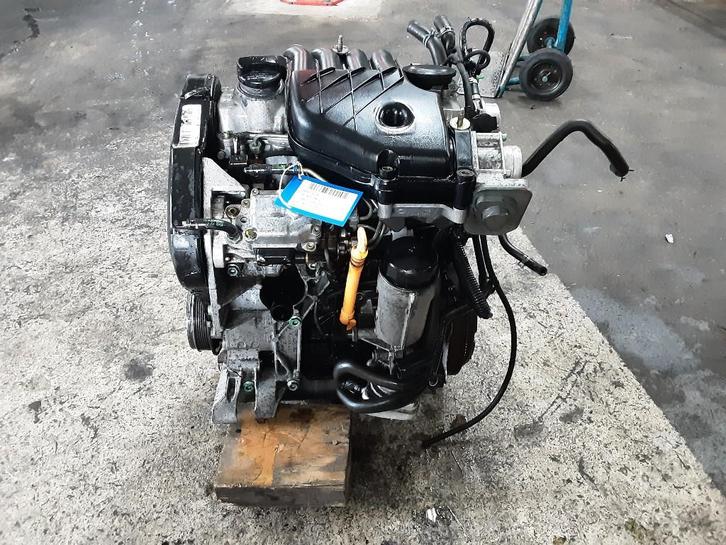 MOTOR Seat Inca (6K9) (01-1995/06-2003) (AYQ), Auto-onderdelen, Motor en Toebehoren, Seat, Gebruikt