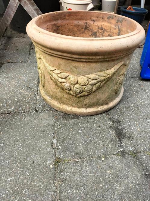 Oude terracotta bloempot bloembak plantenbak, Tuin en Terras, Bloempotten, Zo goed als nieuw, Terracotta, Ophalen