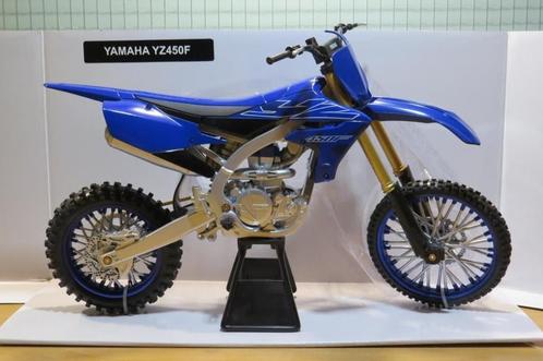 Yamaha YZ450F 1:6 49703, Hobby & Loisirs créatifs, Voitures miniatures | 1:5 à 1:12, Neuf, Moteur, 1:5 à 1:8, Enlèvement ou Envoi