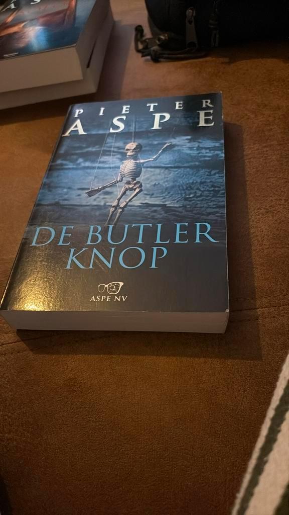 Pieter Aspe - De butlerknop, Boeken, Thrillers, Zo goed als nieuw, Ophalen of Verzenden