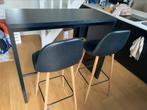 Te koop hoge tafel met barkrukken, Huis en Inrichting, 2 krukken, Ophalen, Zo goed als nieuw, Leer