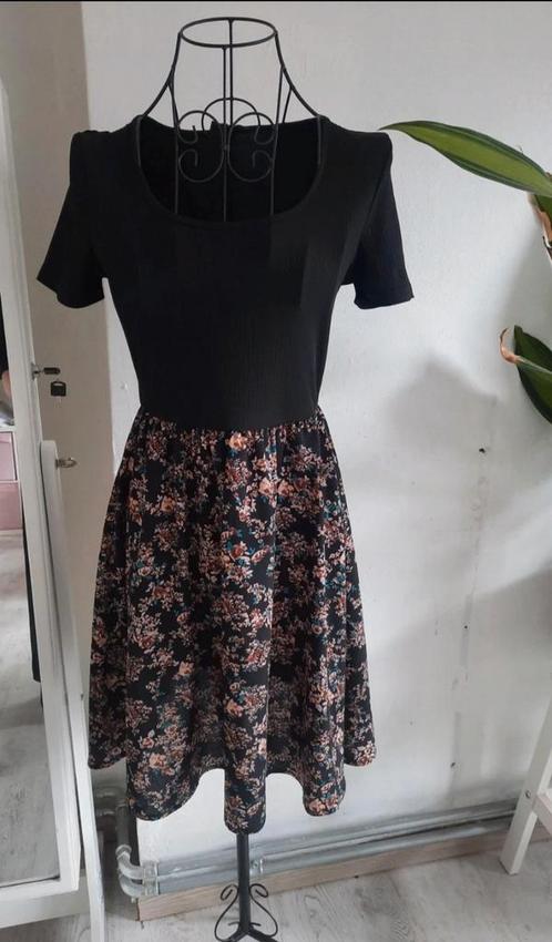 Little Shein zomerjurk maat 36, Kleding | Dames, Jurken, Zo goed als nieuw, Maat 36 (S), Zwart, Boven de knie, Ophalen of Verzenden